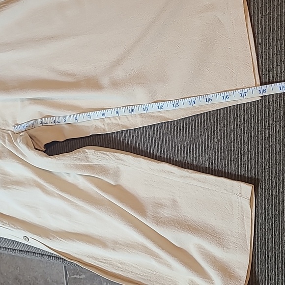 Button Sides Capris - Picture 7 of 10